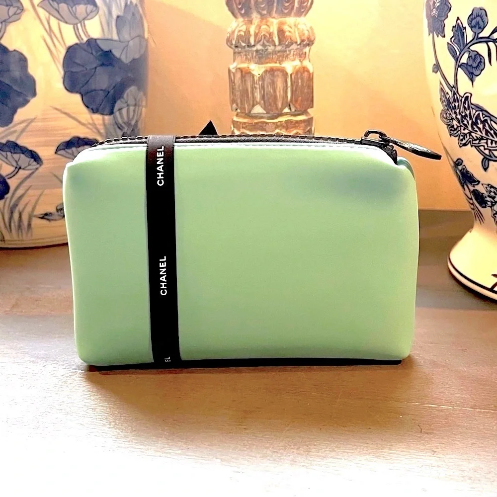 Chanel Cosmetics Bag Clutch Gift Bag - Picture 3 of 6